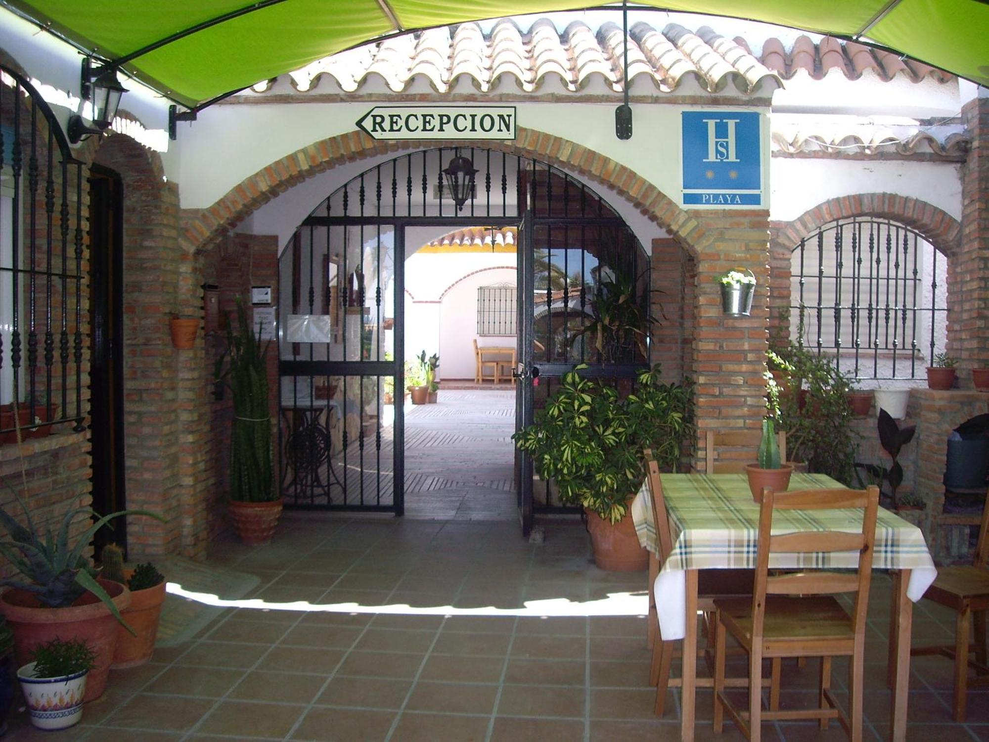 Hostal Mini Golf Los Canos De Meca Luaran gambar